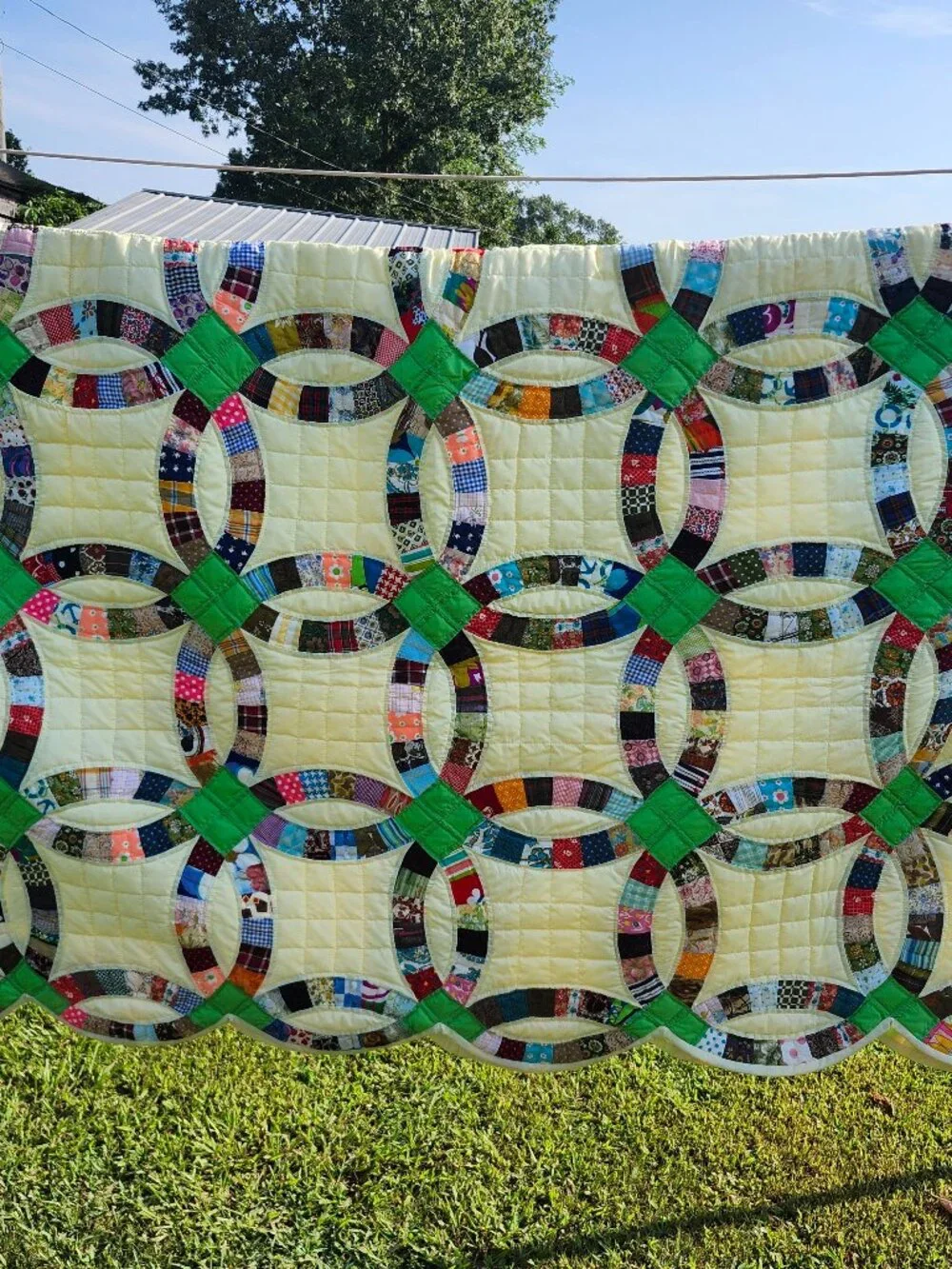 Vintage handmade scalloped double wedding ring quilt  79